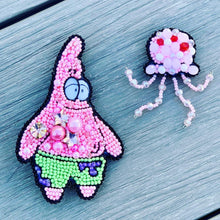 Load image into Gallery viewer, Beaded Patrick &amp; Jellyfish Brooch Set
